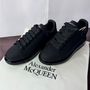 Alexander McQueen Oversized Sneakers Black EU 38 NEW Authentic